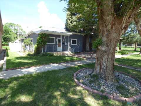 336 N 3rd Street, Raton, NM 87740