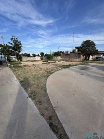1126 N Gulf St., Hobbs, NM 88240