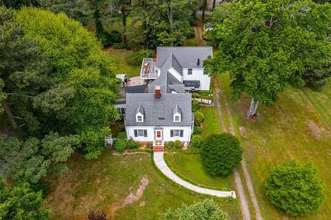 250 Main Street, Reedville, VA 22539