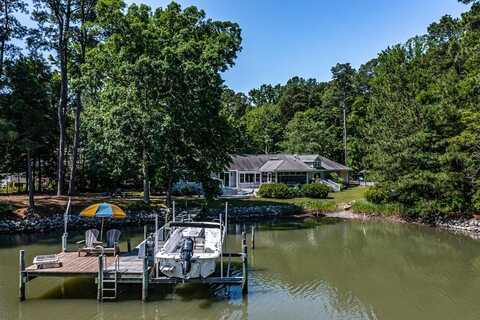 260 Leisure Cove Ln, Kilmarnock, VA 22482