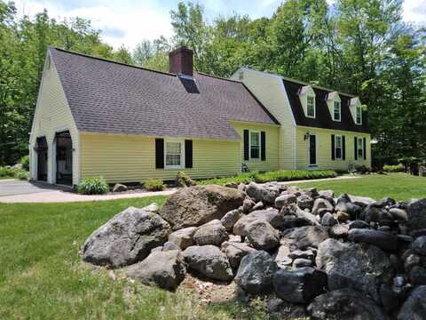 40 Lindahl Road, Bedford, NH 03110