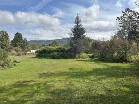 135 Old Village Road, Northumberland, NH 03582