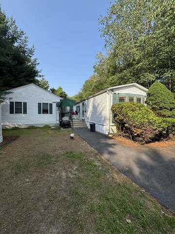 15 James Street, Derry, NH 03038