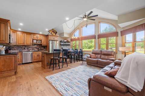 23 Jack O' Lantern Drive, Woodstock, NH 03262