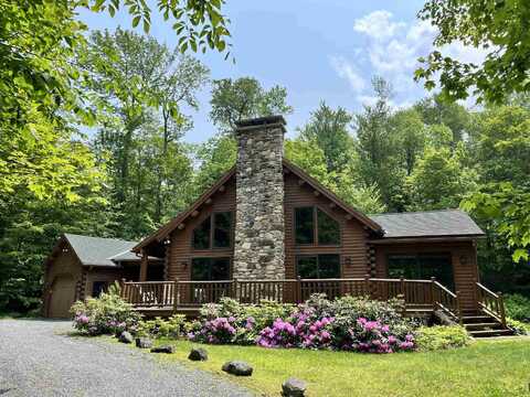 27 Stearns Avenue, Wilmington, VT 05363