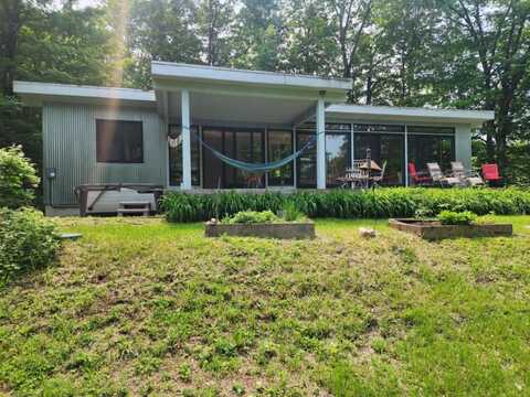 660 Bonnyvale Road, Brattleboro, VT 05301