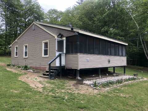 155 Sulphur Hill Road, Hillsborough, NH 03244