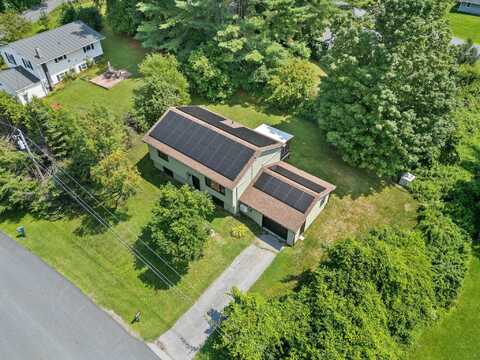 15 Spring Hollow Lane, Barre, VT 05641