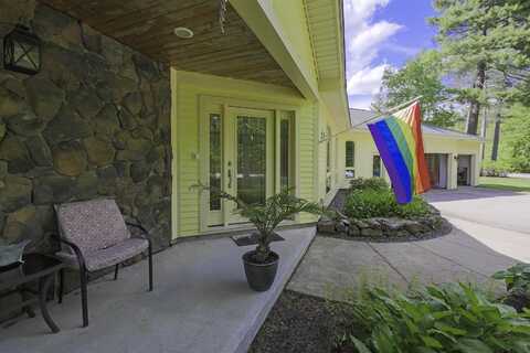 16 Carleton Way, Hales Location, NH 03860