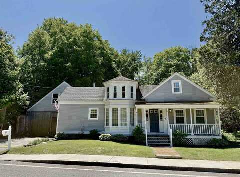 11 Francestown Road, Bennington, NH 03442