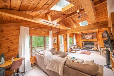 28 Country Club Road, Dover, VT 05356
