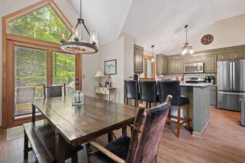 10 Mountain Brook Circle, Lincoln, NH 03251