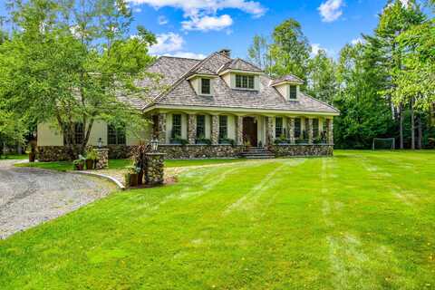 44 Buker Way, New London, NH 03257