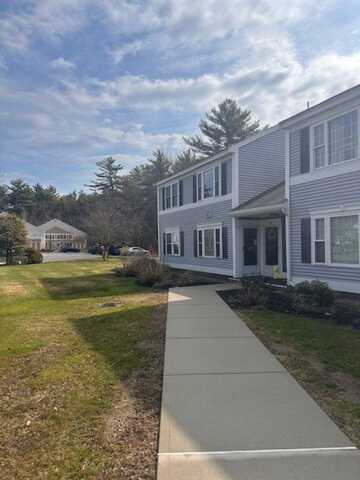 605 Springbrook Circle, Portsmouth, NH 03801