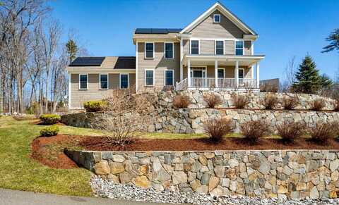 18 Scenic Drive, Manchester, NH 03104