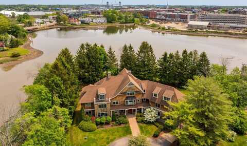 162 Mill Pond Way, Portsmouth, NH 03801