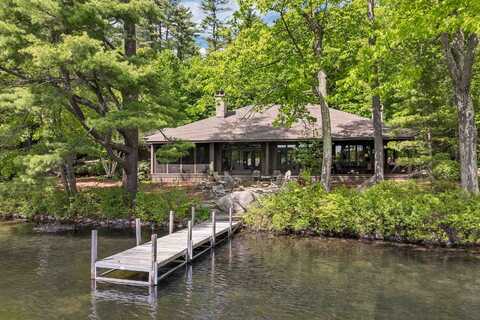 29 Camp School Road, Wolfeboro, NH 03894