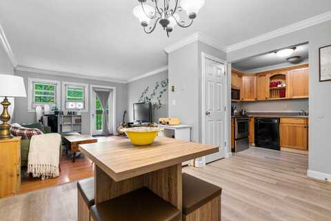 58 Branch Turnpike, Concord, NH 03301