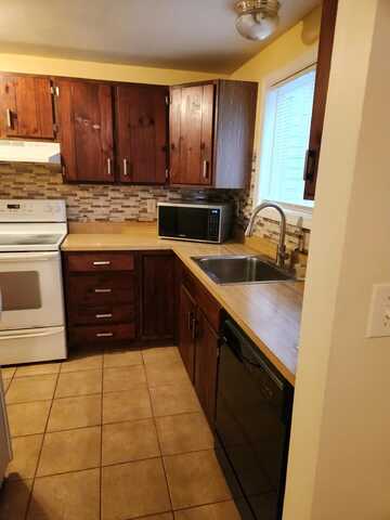 17 Burns Avenue, Concord, NH 03301