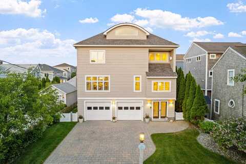 30 Ancient Highway, Hampton, NH 03842