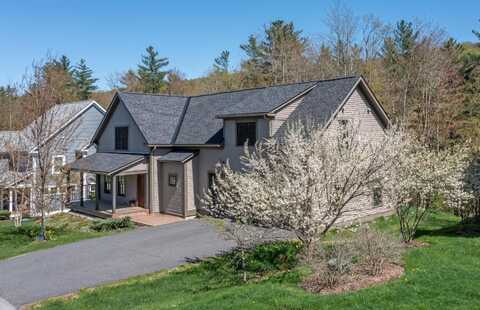 456 Thomas Lane, Stowe, VT 05672