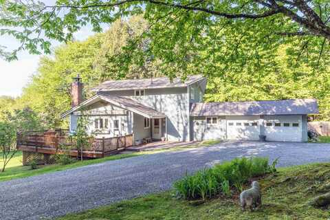217 Wood Road, Stowe, VT 05672