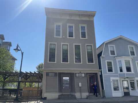 145 Main Street, Newmarket, NH 03857