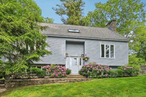2 Warton Road, Nashua, NH 03062