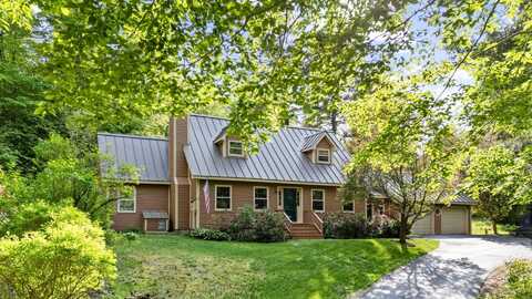 27 South Brook Circle, Newbury, NH 03255