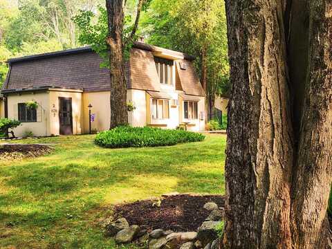 2 Little Hook Road, Lee, NH 03861
