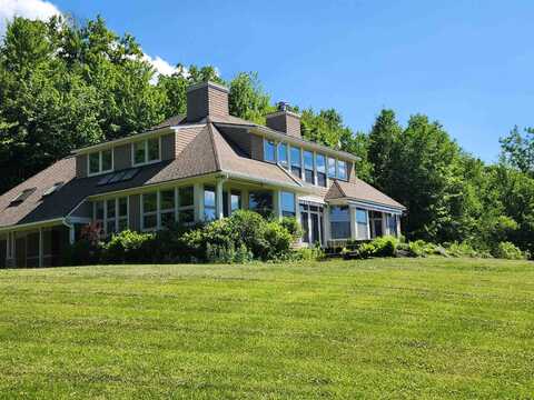 201 Lower Judson Lane, Stowe, VT 05672