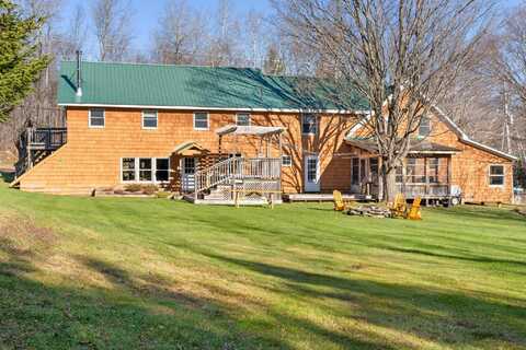 113 Woodshed Road, Jay, VT 05859