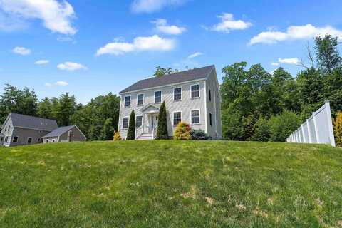 33 Thatcher Way, Barrington, NH 03825