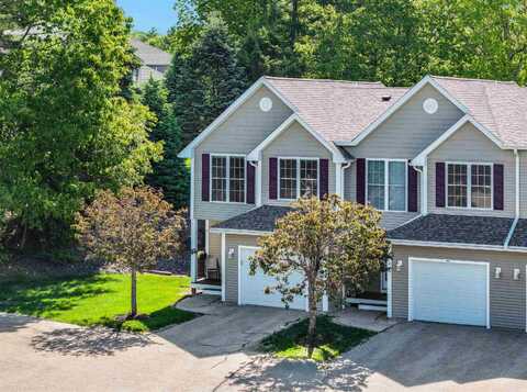 43 Ledgeview Drive, Newmarket, NH 03857