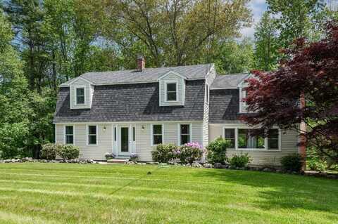 12 Dumbarton Oaks, Stratham, NH 03885