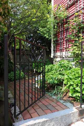 11 Howard Street, Portsmouth, NH 03801