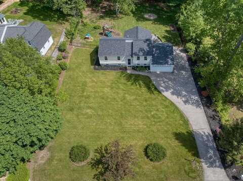 62 Palomino Lane, Bedford, NH 03110