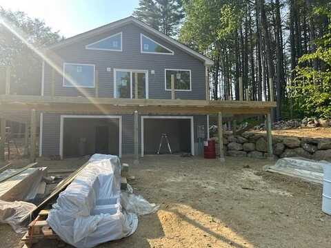 76 River Road, Pittsfield, NH 03263