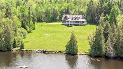 227 Cold Spring Lane, Glover, VT 05839