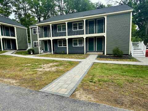 87 Cricketbrook Road, Dover, NH 03820
