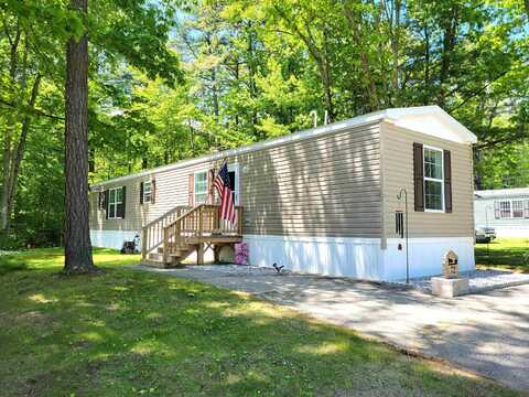 72 Buckingham Drive, Conway, NH 03818