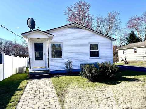 18 Tampa Street, Nashua, NH 03064