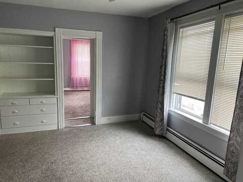 42 West Broadway, Derry, NH 03038