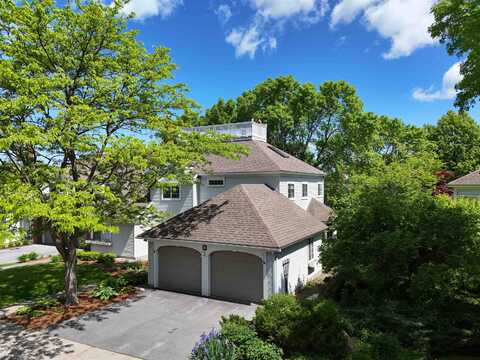 9 Southwind Drive, Burlington, VT 05401