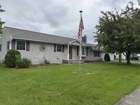 7 Circle Drive, Essex, VT 05452