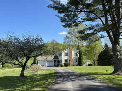 79 Mead Farm Road, Hinesburg, VT 05461