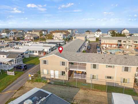 68 Kings Highway, Hampton, NH 03842