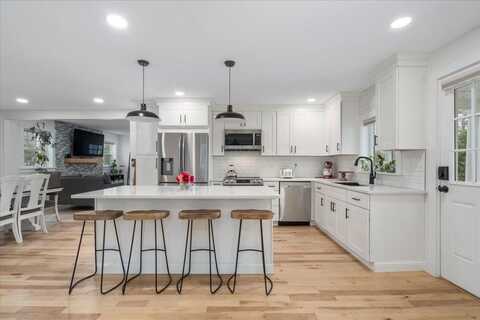 140 South Mast Street, Goffstown, NH 03045