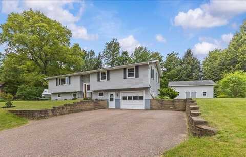 125 Canyon Estates Drive, Colchester, VT 05446