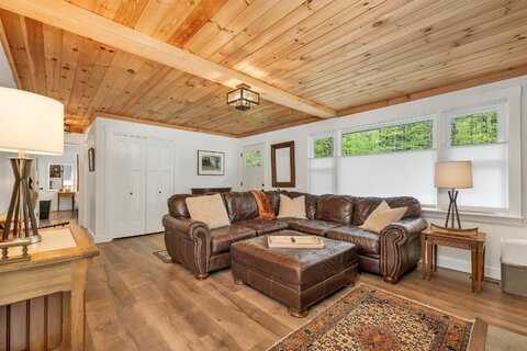 38 North Wolfeboro Road, Wolfeboro, NH 03894